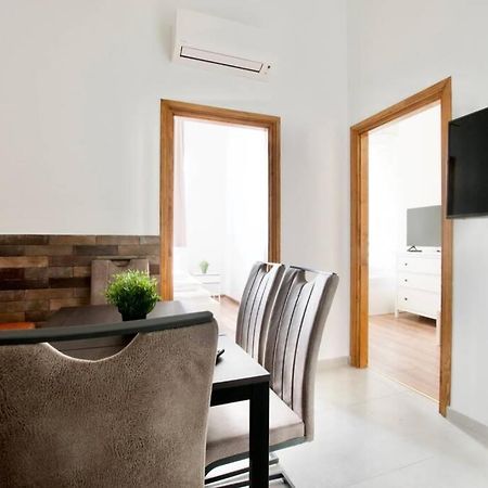 Premium Apartment By Hi5 - Central 3 Bedroom بودابست المظهر الخارجي الصورة